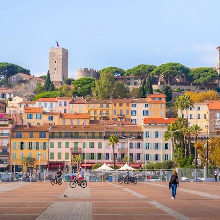 66 Meynadier Cannes, Tres Calme Avec Cour Privative, Plage, Gare, Palais A 300m Cannes